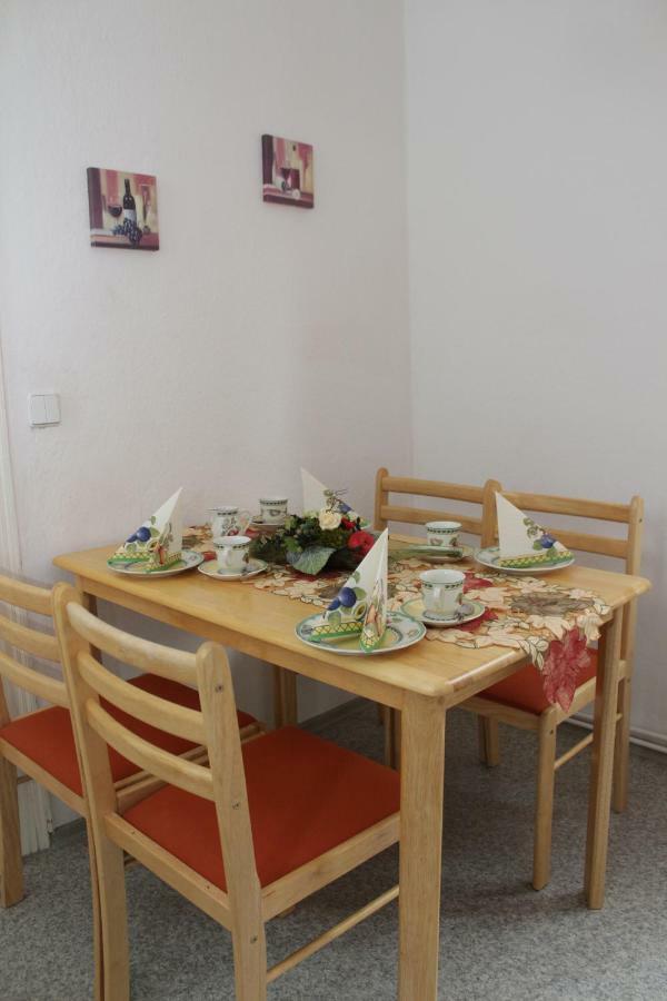 Weinkeller Woelk Hotel Наумбург Екстериор снимка