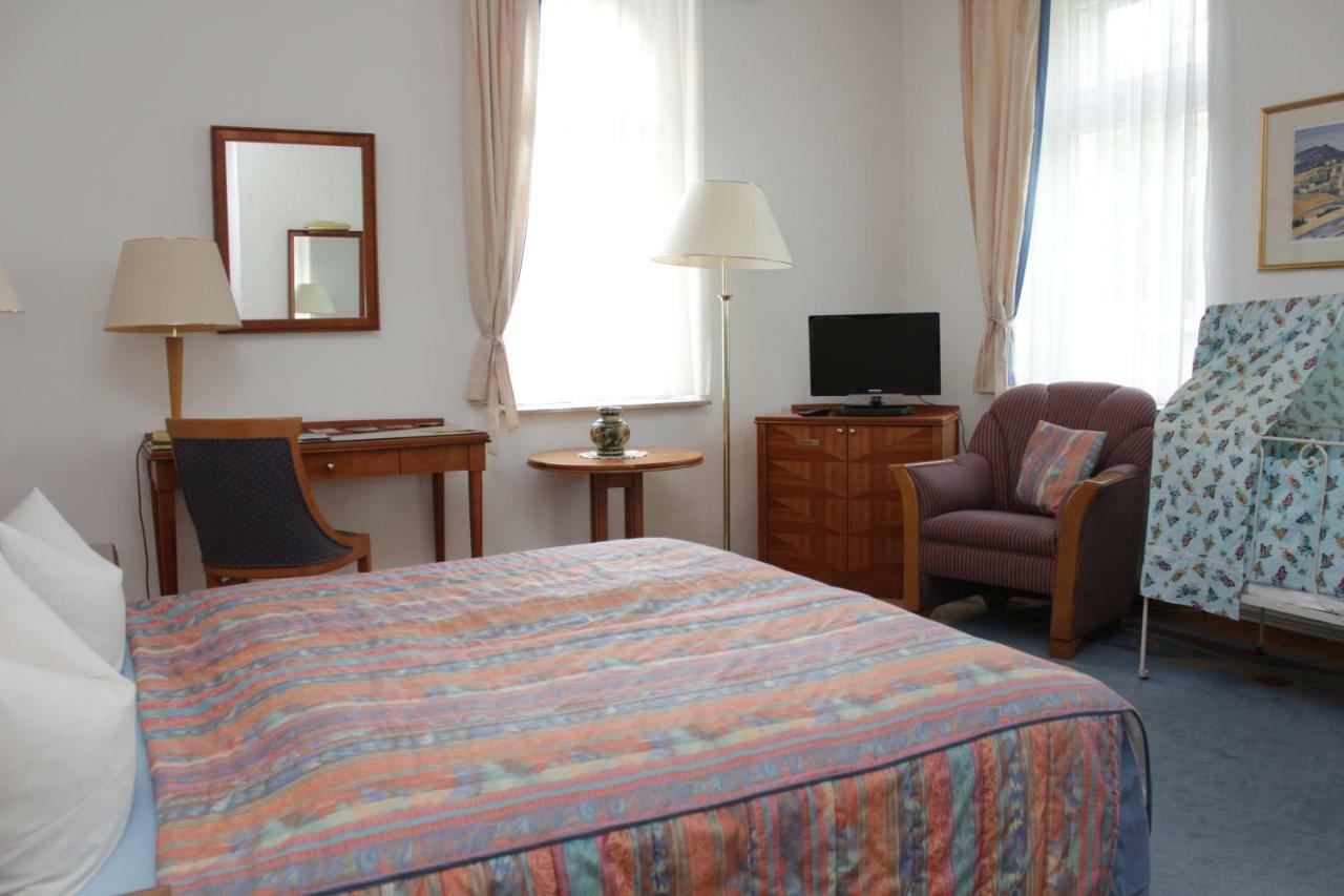 Weinkeller Woelk Hotel Наумбург Екстериор снимка
