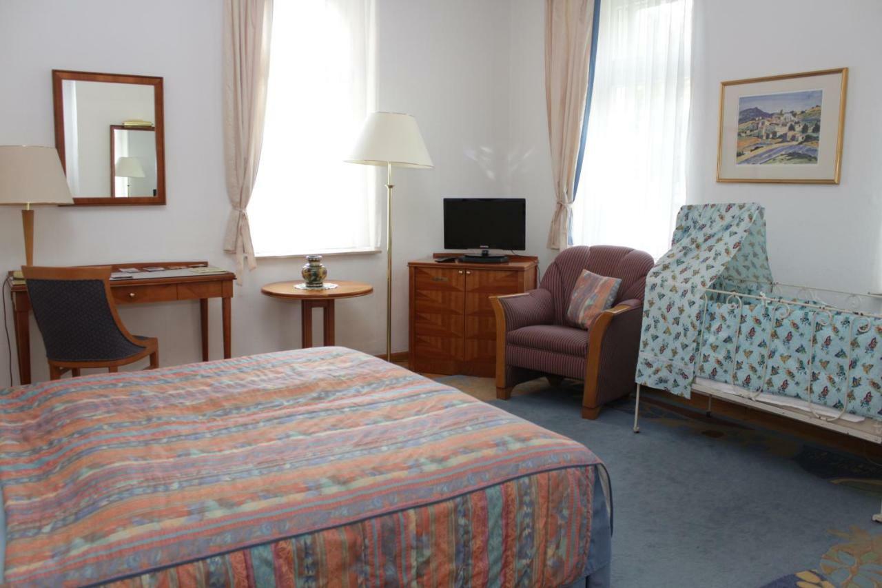 Weinkeller Woelk Hotel Наумбург Екстериор снимка