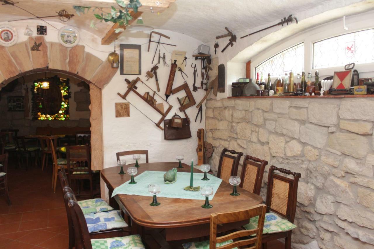 Weinkeller Woelk Hotel Наумбург Екстериор снимка