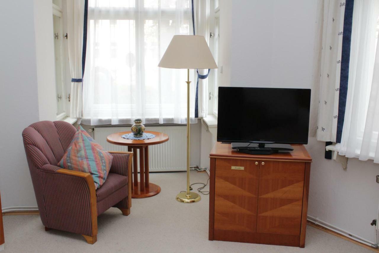 Weinkeller Woelk Hotel Наумбург Екстериор снимка